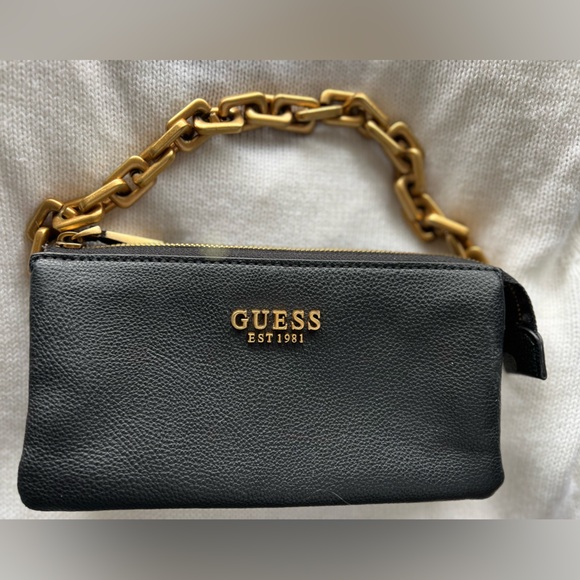 Guess handbag (black) - Picture 1 of 3